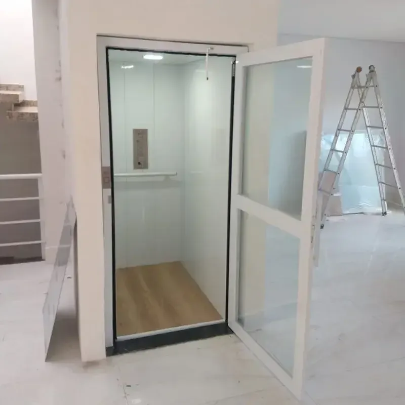 Plataforma de acessibilidade cabinada Skytech